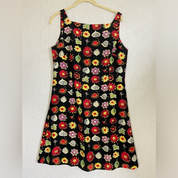 como Dresses & Skirts - COMO 100% Silk multi color floral dress Sz 8